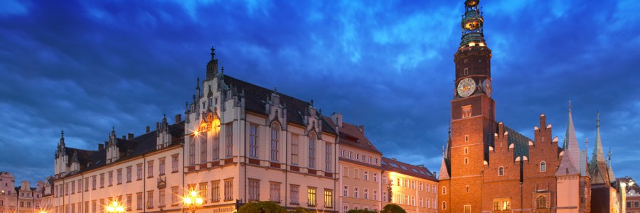 Zabudowa miejska, Rynek we Wrocławiu, Dolnośląskie (Municipal buildings, Rynek Square, Wroclaw, Dolnoslaskie Province)