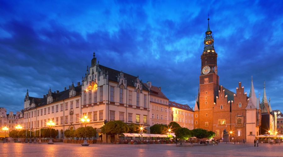 Zabudowa miejska, Rynek we Wrocławiu, Dolnośląskie (Municipal buildings, Rynek Square, Wroclaw, Dolnoslaskie Province)